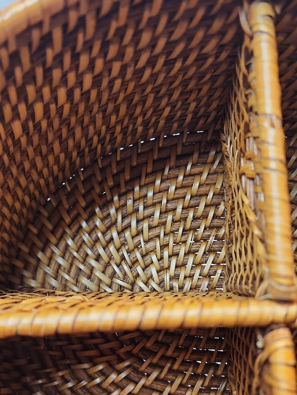 Sturdy Woven Divided Storage Basket Brown Tan For Utensils Floral Holiday Bath